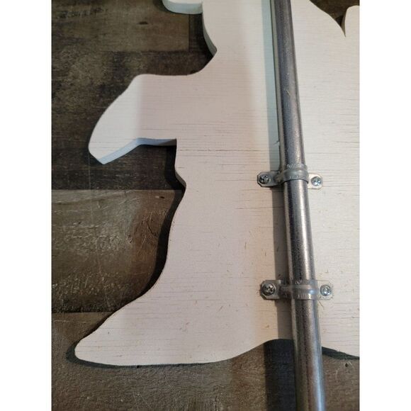 Wooden Ghost smiling halloween lawn decor - Picture 5 of 6